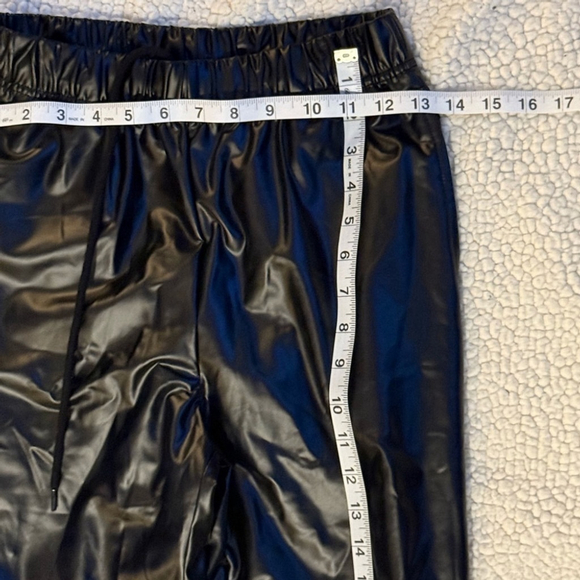 Lulunico by Chicways Black Faux Leather Joggers Small - Picture 11 of 13